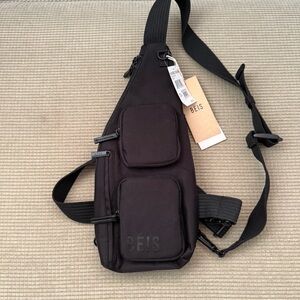 BEIS Sling Bag
